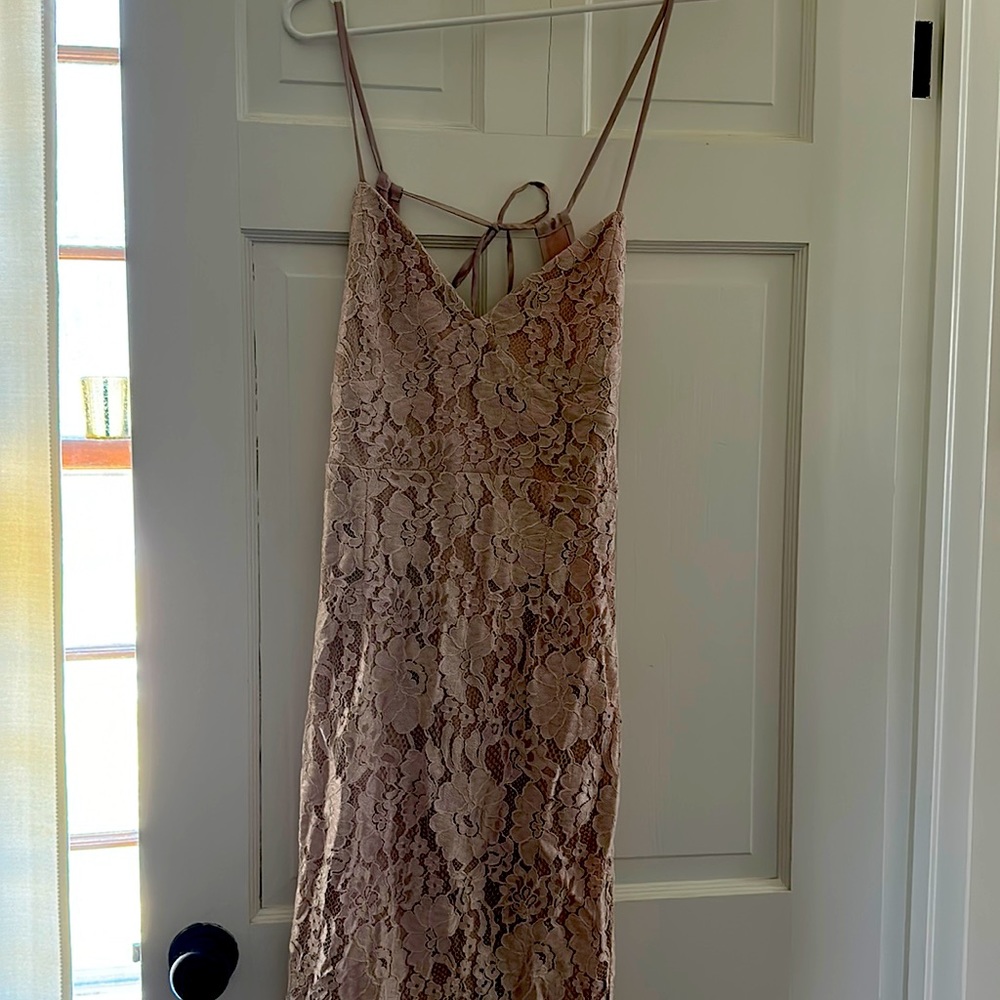 Lulus lace dress